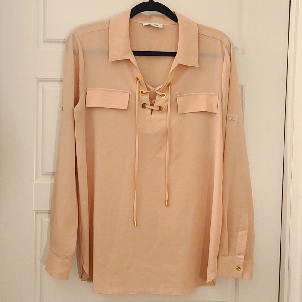 Calvin Klein blush lace up blouse w/ gold accents